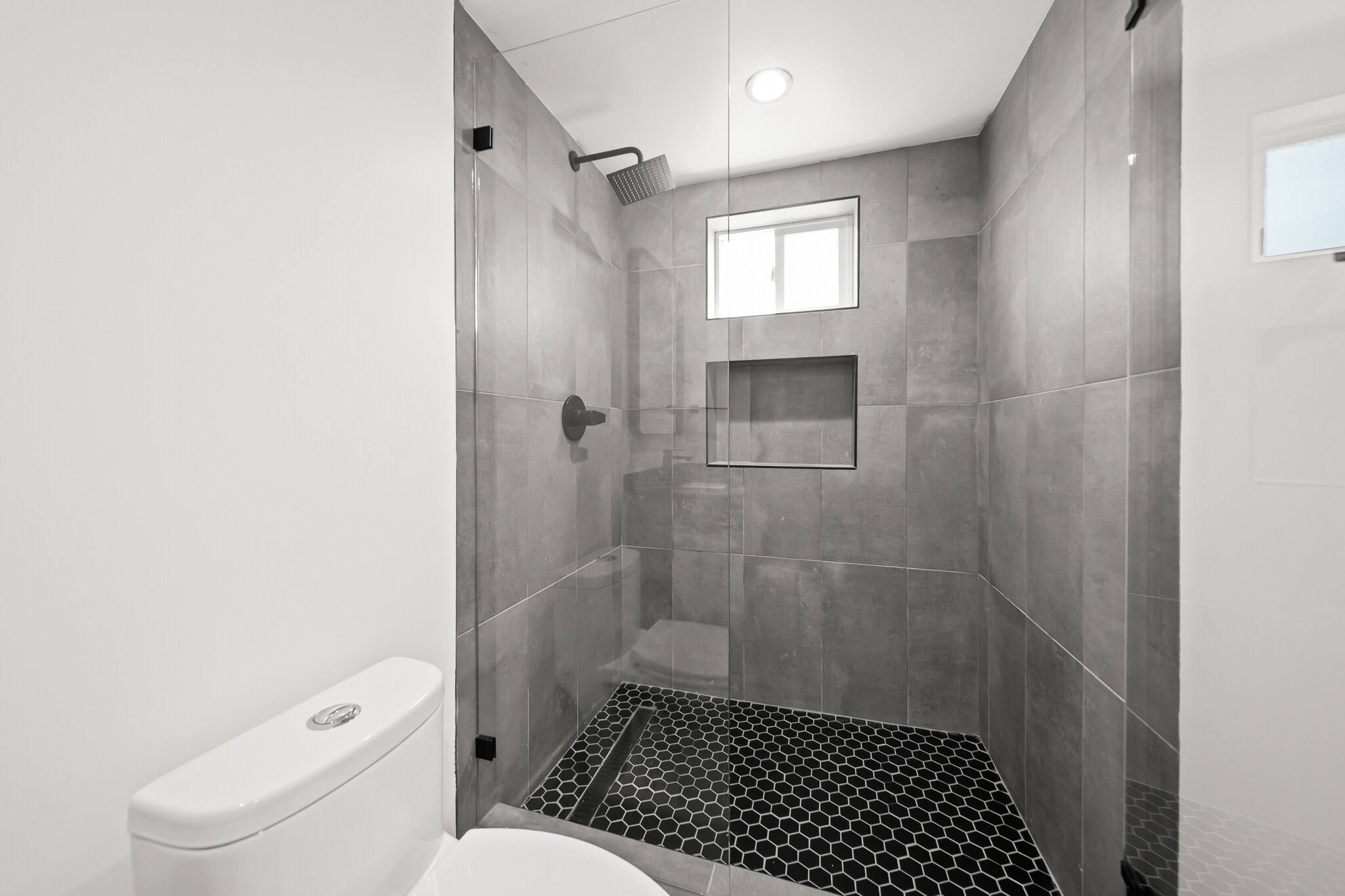 Building Photo - 6053 Craner Ave