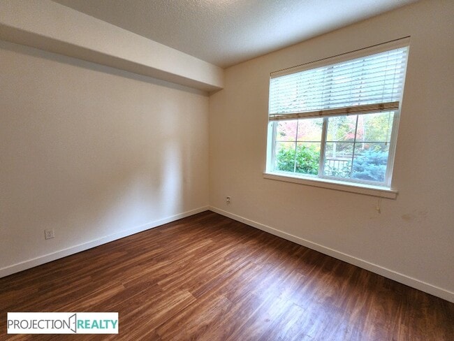 Building Photo - 8061 NE Rockne Way