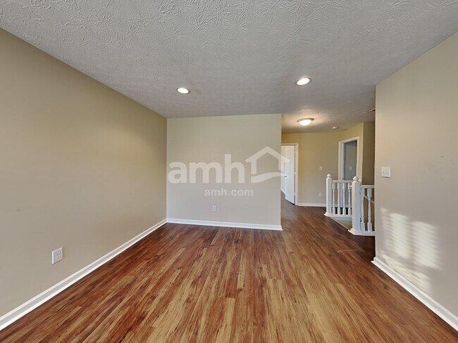 Building Photo - 12711 Buck Run Dr