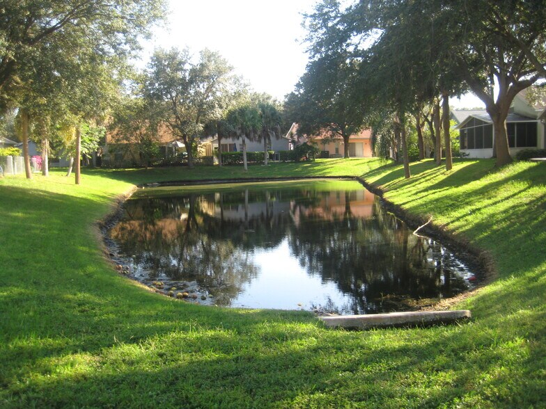 Building Photo - 3666 Amelia Way