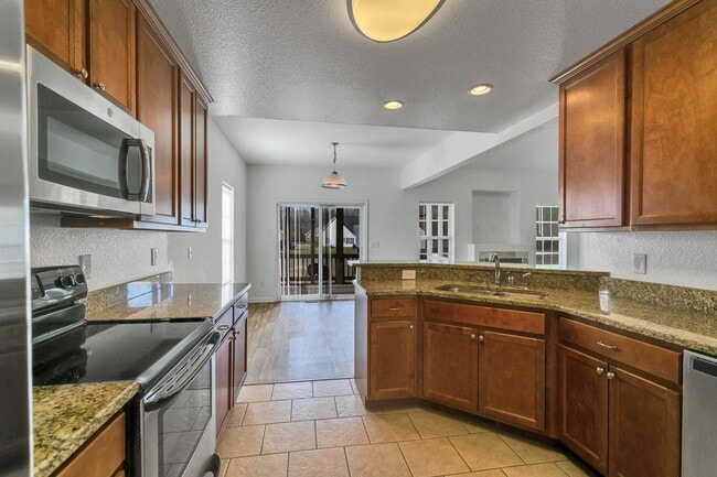 Building Photo - Beautiful 3 Bed/2.5 Bath located in Shingle Landing, Moyock NC