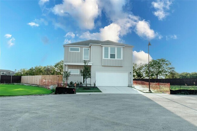 Building Photo - 17402 Torneo Dr