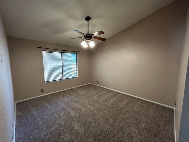 Building Photo - 7511 W Kimberly Way
