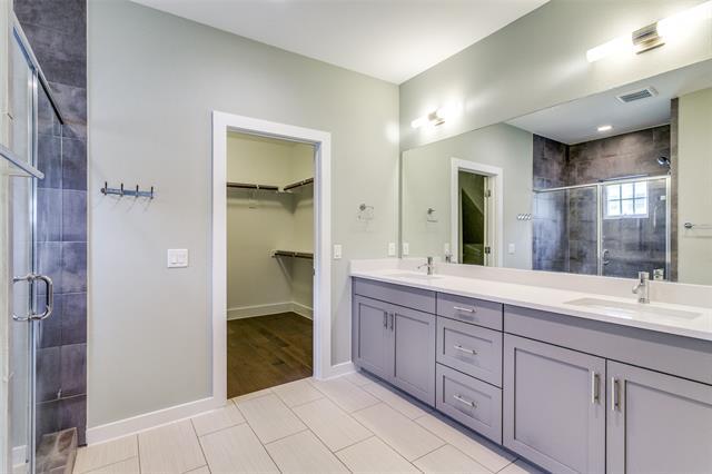 Building Photo - 911 Cedar Hill Ave