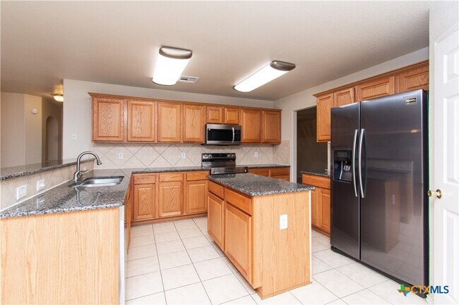 Building Photo - 5401 Jitterbug Ct