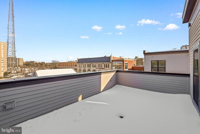 Building Photo - 5502 Topaz Ln