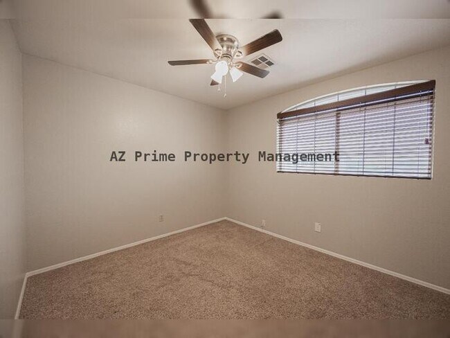 Building Photo - 7442 W Via Del Sol Dr