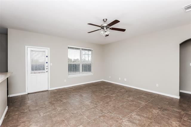 Building Photo - 213 Kennedy Dr
