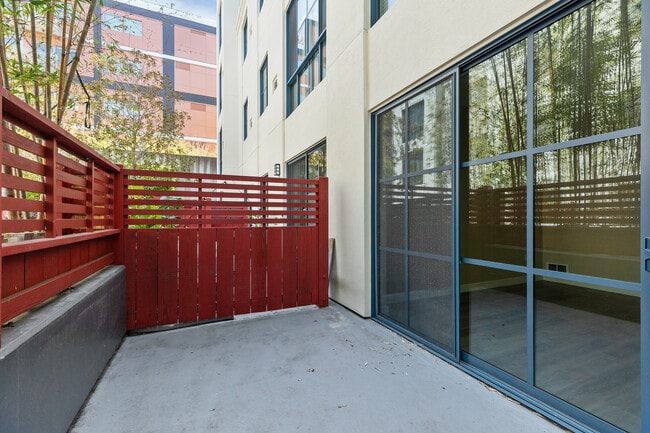 Building Photo - 88 Townsend St