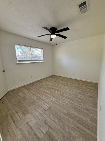 Building Photo - 4535 Reynaldo Dr