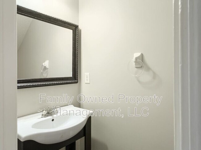 Building Photo - 2296 Boulder Ct