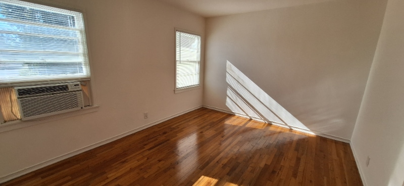 Building Photo - 726-C S Old Ranch Rd