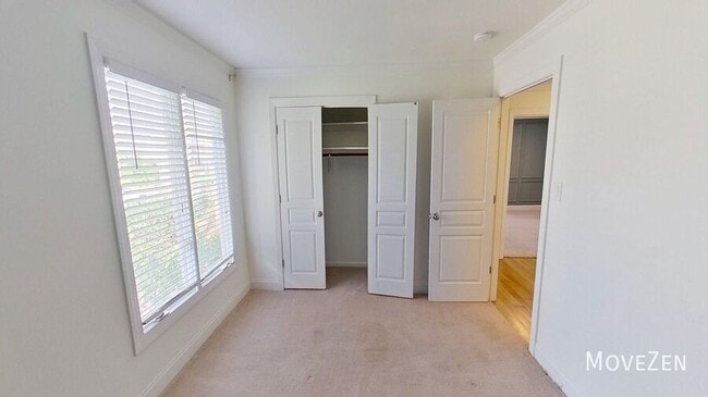 Building Photo - 4408 Wingate Dr