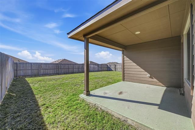 Building Photo - 413 Foxhunter St