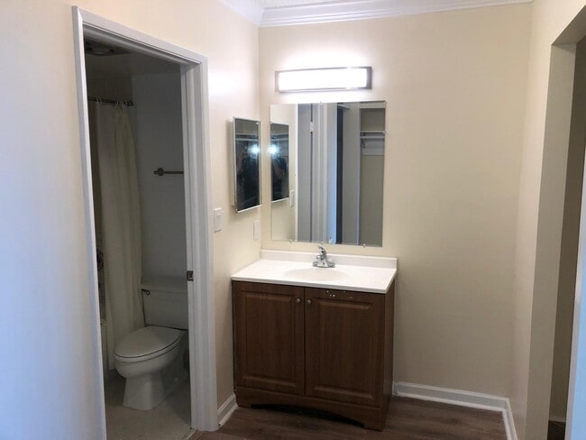 Building Photo - 20505 E Country Club Dr