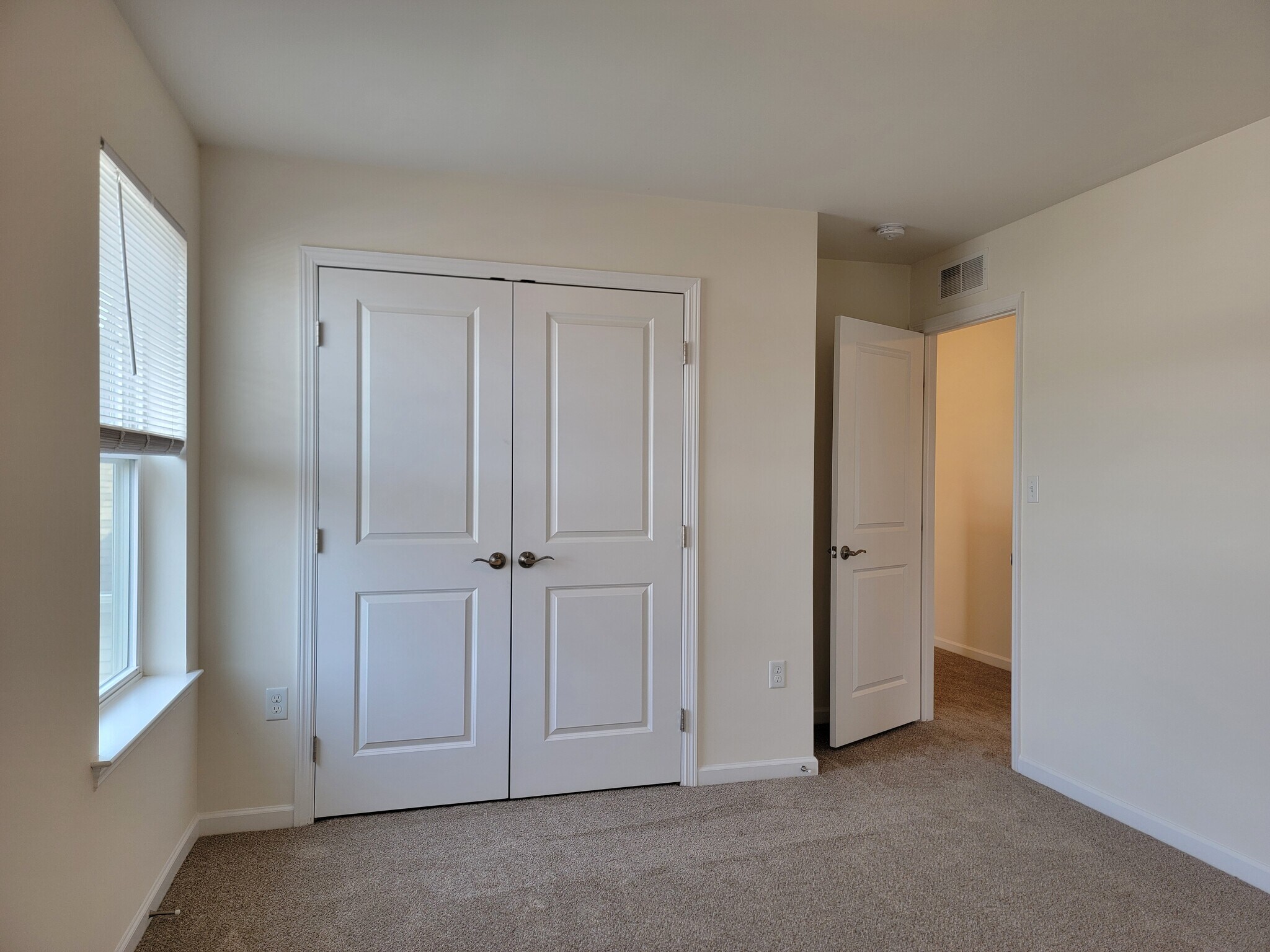 Building Photo - 62 Rollins Ln
