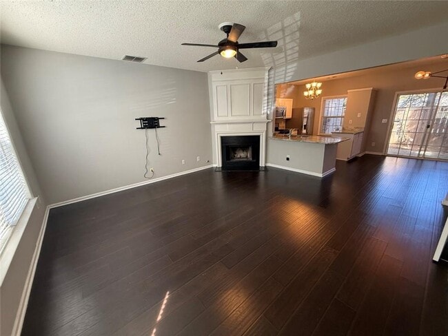 Building Photo - 4645 Valais Ct