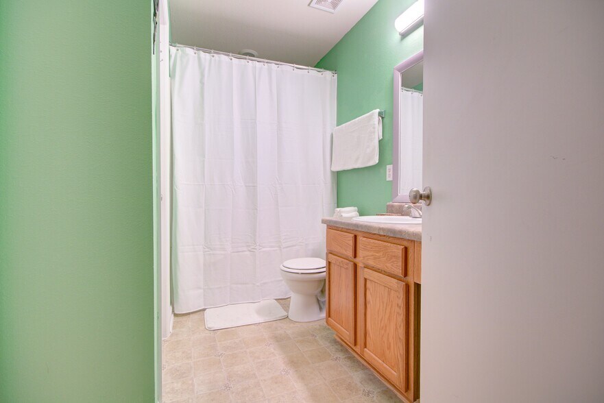 Building Photo - 16695 Wellhouse Dr