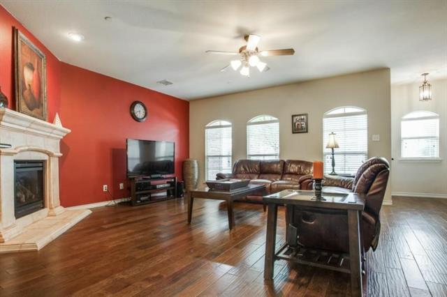 Building Photo - 4261 Comanche Dr