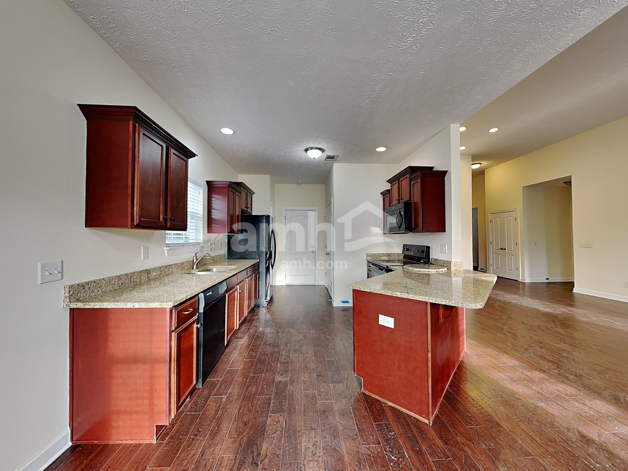 Building Photo - 7275 Santeelah Way