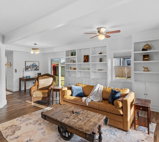 Building Photo - 501 E Geyser St