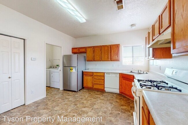 Building Photo - 3 br, 2.5 bath House - 3639 Big Cottonwood...