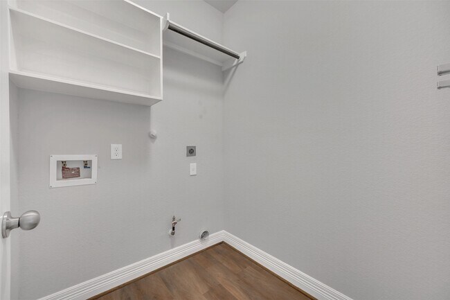 Building Photo - 22642 Rosebush Hl Rd