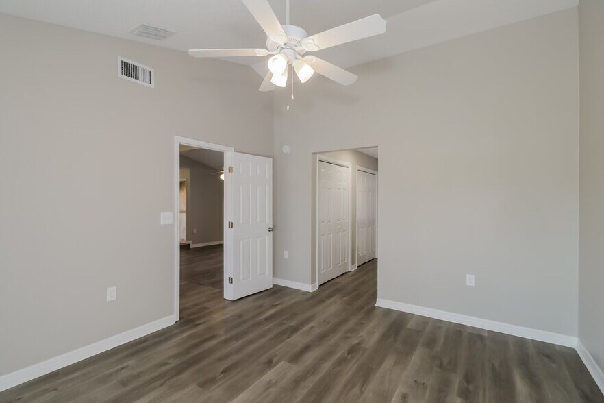 Building Photo - 13700 Whitby Rd