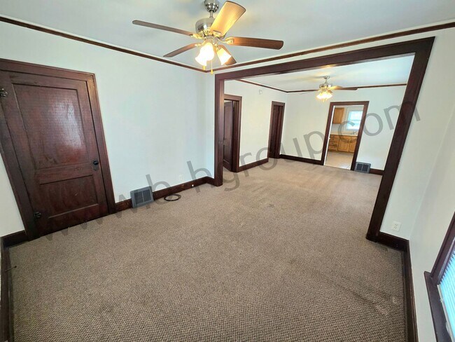 Building Photo - 4529 18th Ave