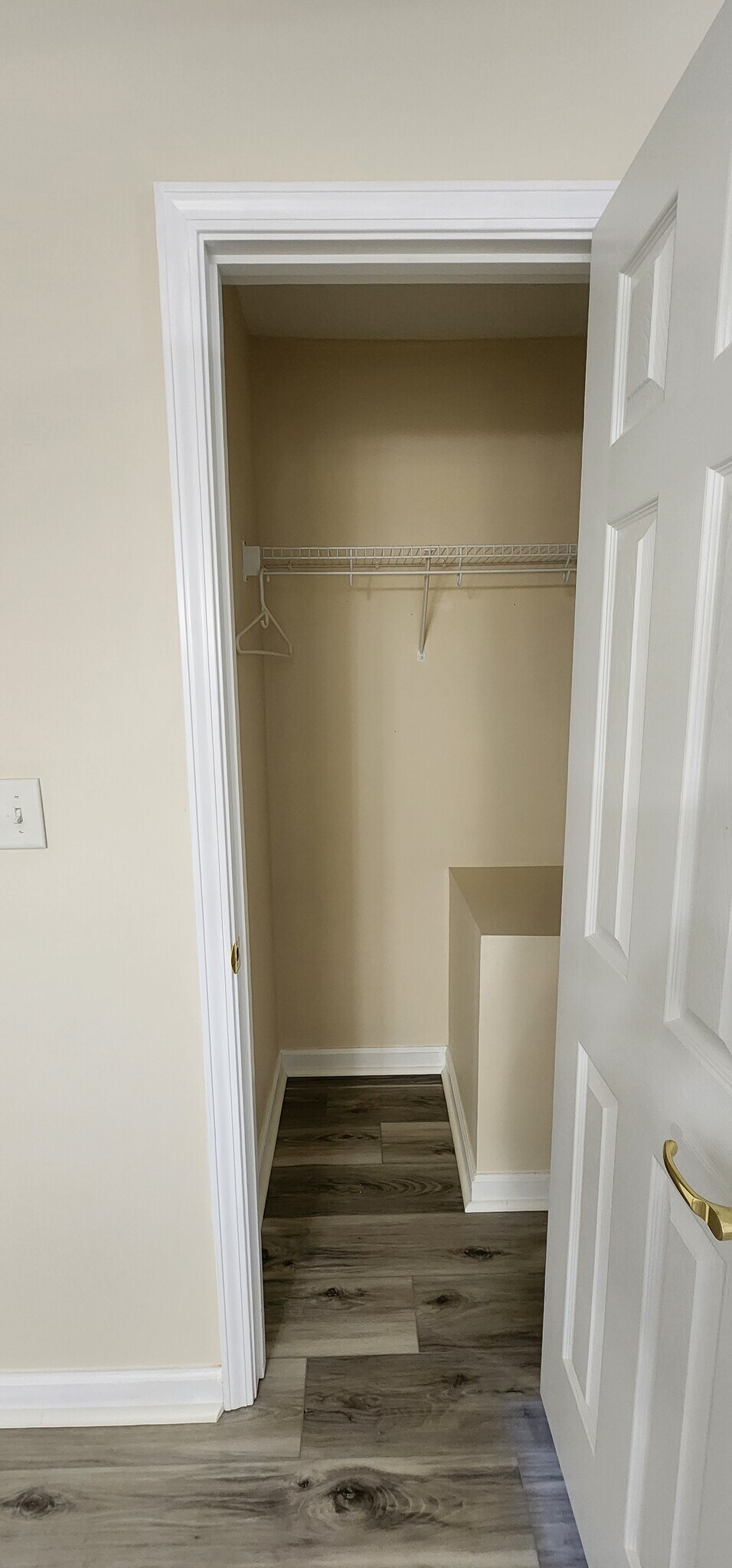 coat closet - 1521 Mayberry Ln
