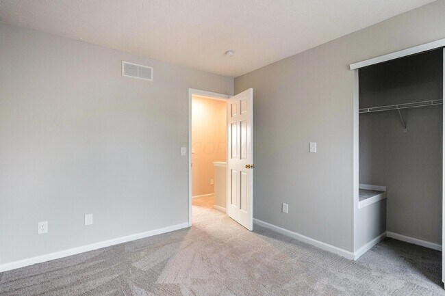 Building Photo - 4107 Pathfield Dr