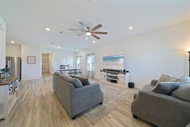 Building Photo - 51 Woodsorrel St