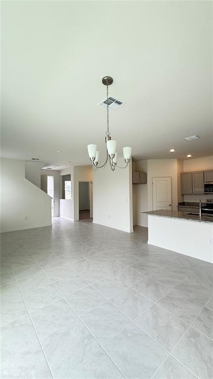Building Photo - 9256 Westside Hls Dr
