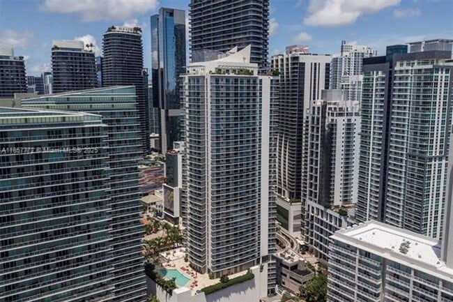 Building Photo - 1100 S Miami Ave
