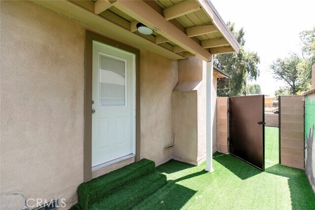 Building Photo - 6545 Coldwater Canyon Ave