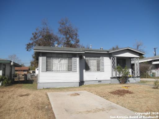 Building Photo - 215 Edna-