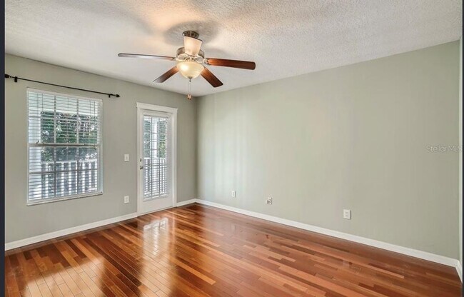 Building Photo - 16113 Bridgecrossing Dr
