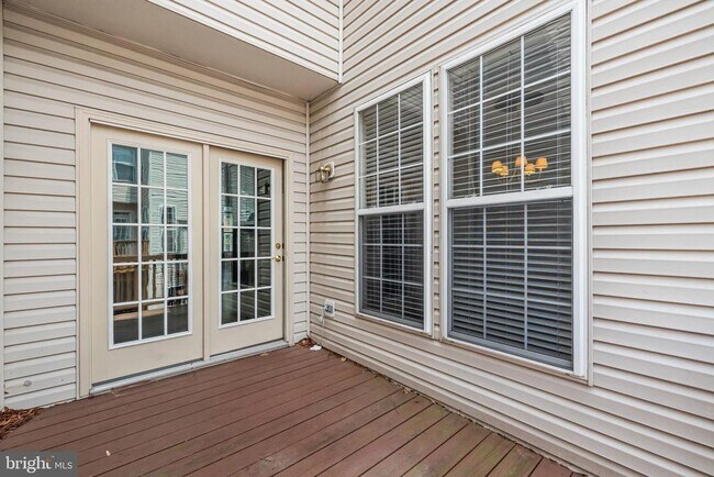 Building Photo - 5011 Waple Ln
