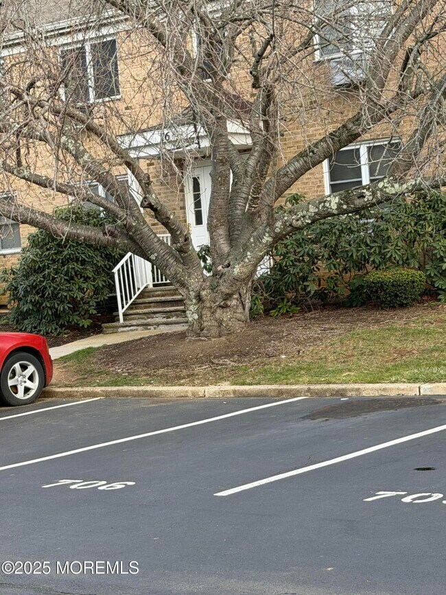 Building Photo - 76 Manchester Ct