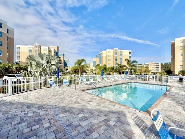 Building Photo - 960 Starkey Rd