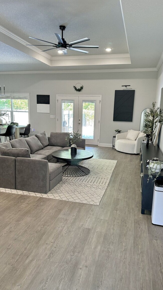 Building Photo - 2064 Constitution Dr