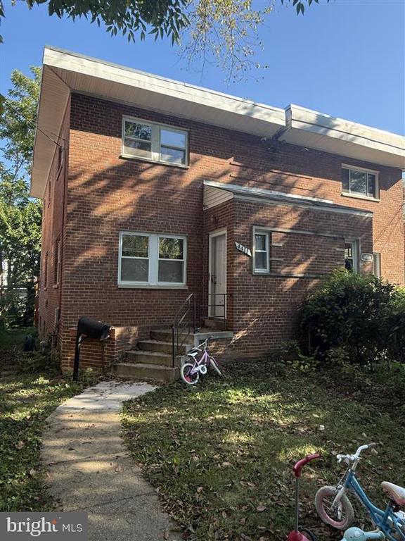 Primary Photo - 4411 Harrison St NW