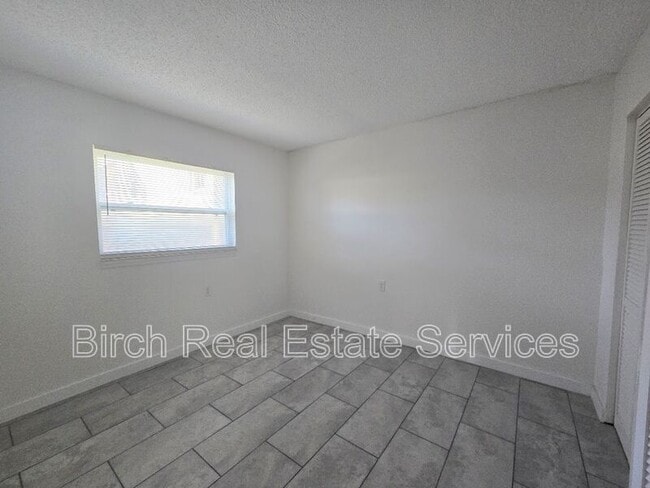 Building Photo - 5346 Cotee River Dr