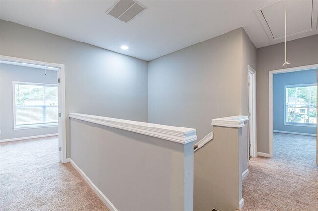 Building Photo - 3362 Colville Ave