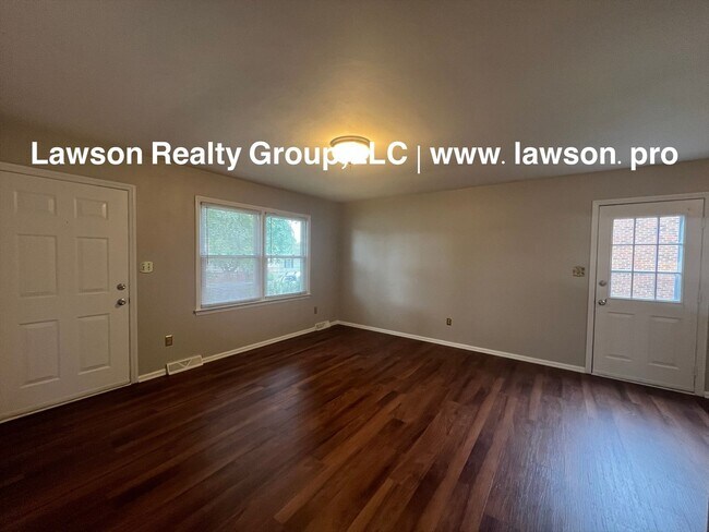 Building Photo - Charming and Clean- Hollins Three Bedroom ...