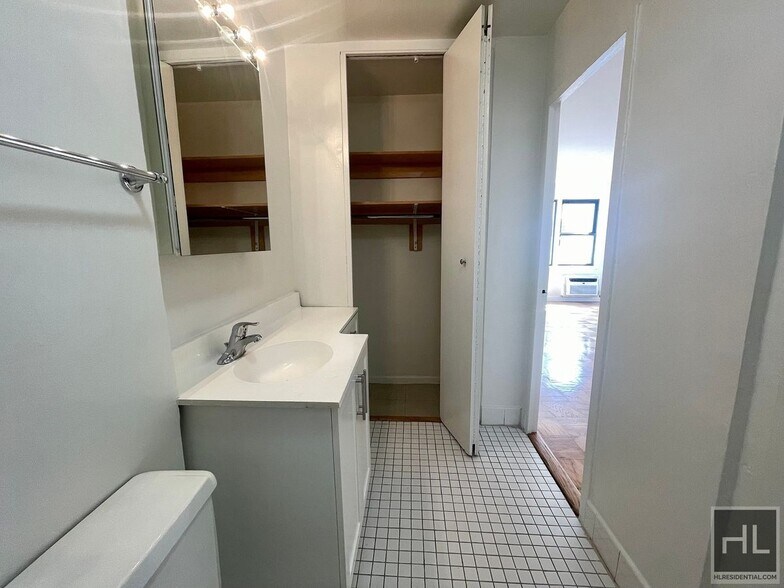 Building Photo - EAST 36 STREET