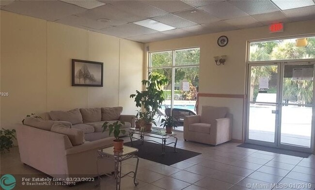 Building Photo - 4354 NW 9th Ave