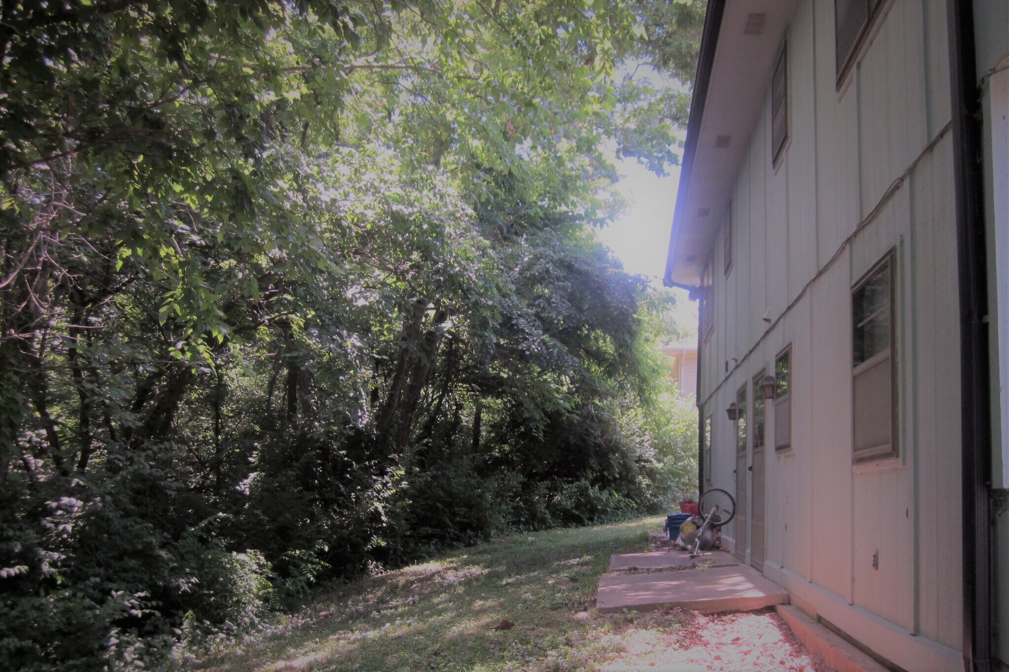 Building Photo - 1616 Garden Dr