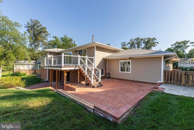Building Photo - 1208 Forestwood Dr