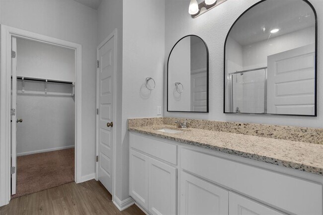 Building Photo - 10613 Ridan Wy